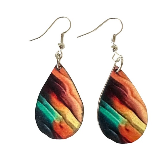 ⭐️ 5 for $25 Bohemian Wood Abstract Teardrop Hoop Fashion Earrings - Picture 2 of 7